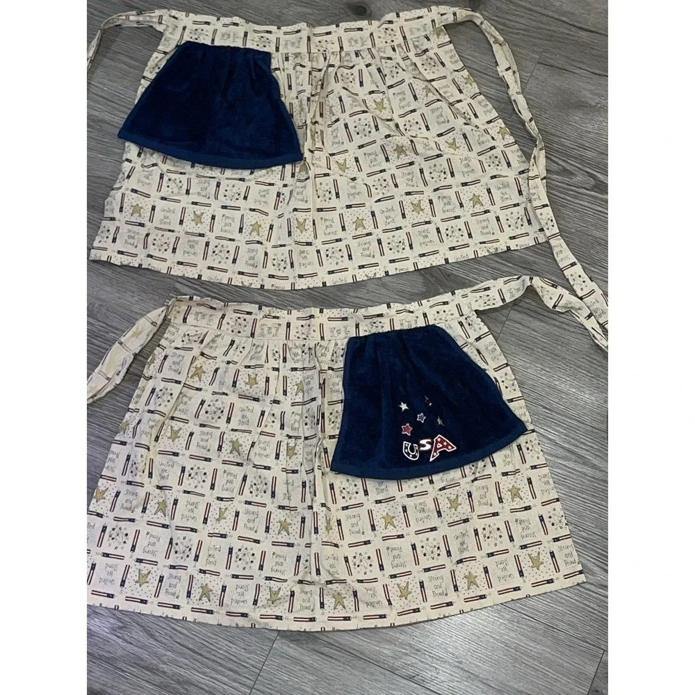 Vintage Pair Of Patriotic Aprons With Towels Beige Red & Blue USA
